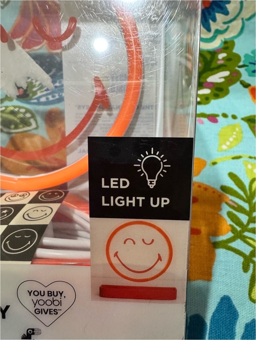 Yoobi x SmileyWorld LED Light-Up Desk Tray USB Neon‎ Smiley Lamp New in Box